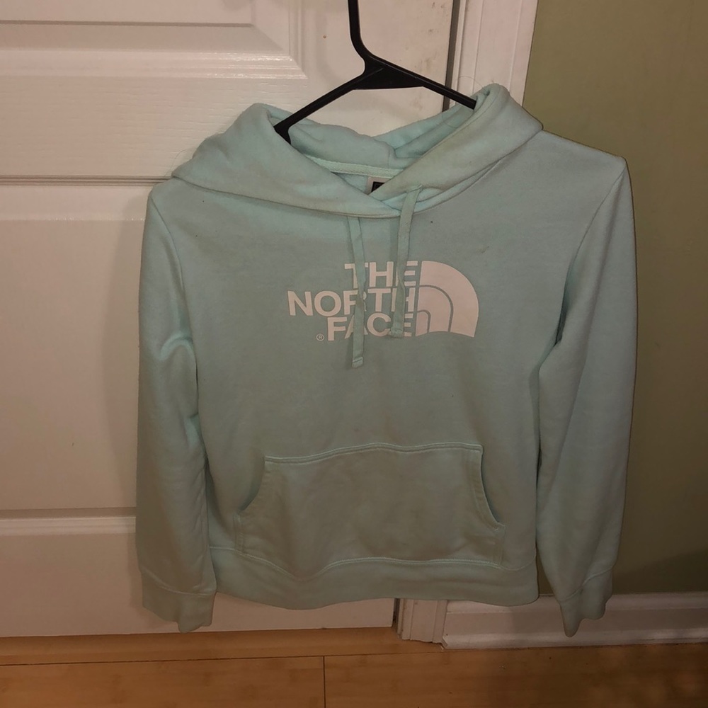 Women’s Northface Hoodie